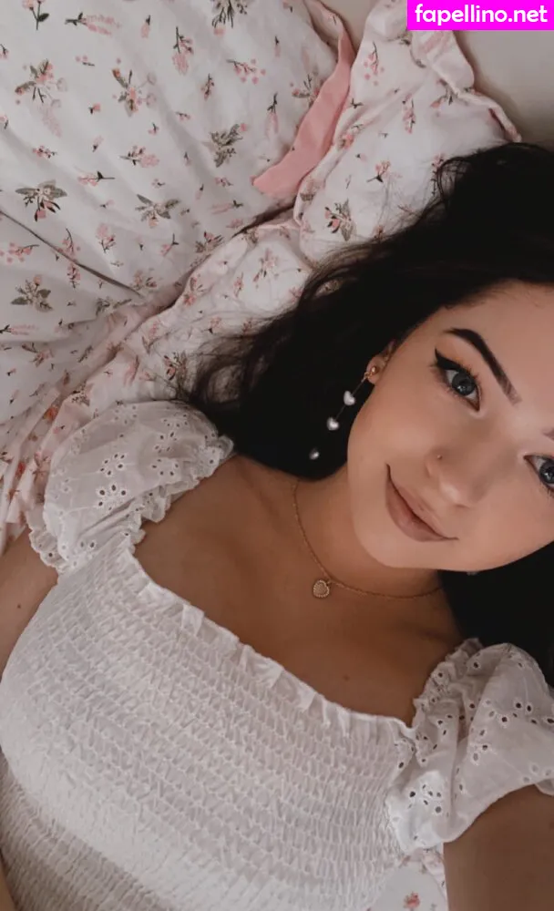 Elizabeth Louvis, elizabeth_louvis, user Nude Leaked OnlyFans Photo #JJZEzbB01J