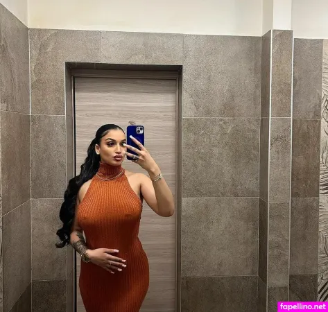 Jihane OnlyFans Thumbnail #8mZK6x5o8K