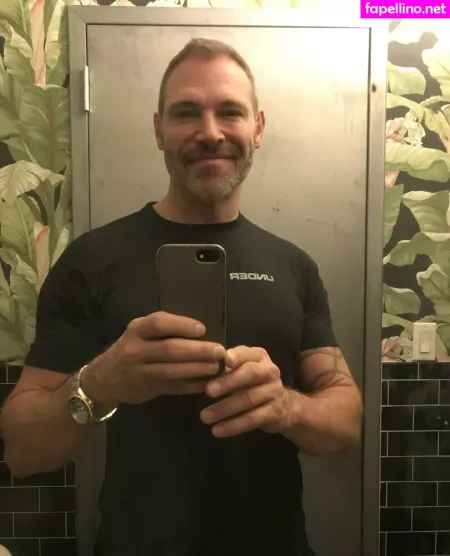 Jimnewmannyc OnlyFans Thumbnail #gKJhiuov3w
