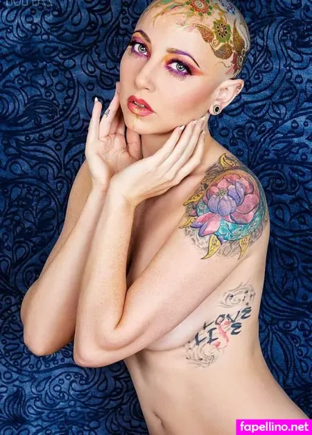 Jin N Tonic OnlyFans Thumbnail #feRLM9OWNb