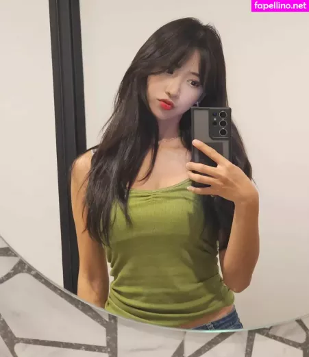 Jinnytty 1 OnlyFans Thumbnail #cMV3ZzMyuU