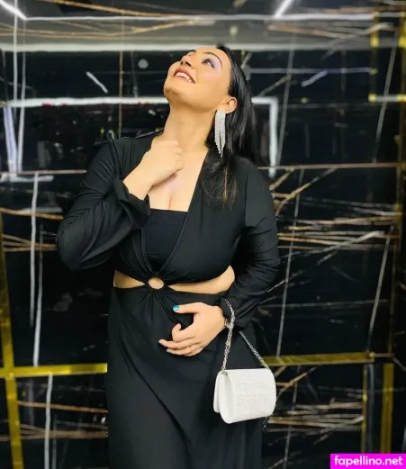 Jiya Popat OnlyFans Thumbnail #1QwMTjcUxi