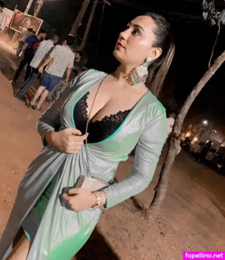 Jiya Popat OnlyFans Thumbnail #XVHETI6dFV