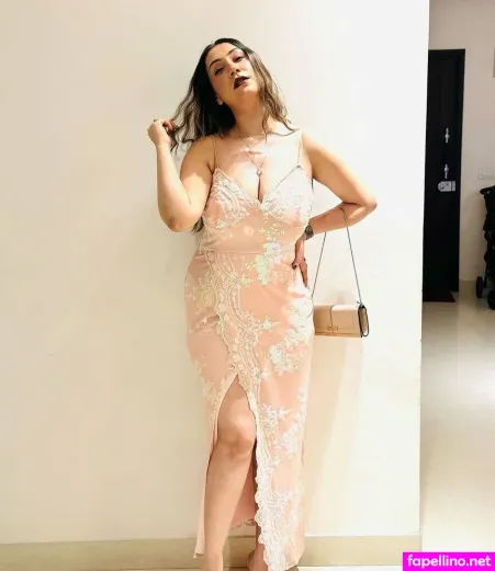 Jiya Popat OnlyFans Thumbnail #uJ2T1okZIy