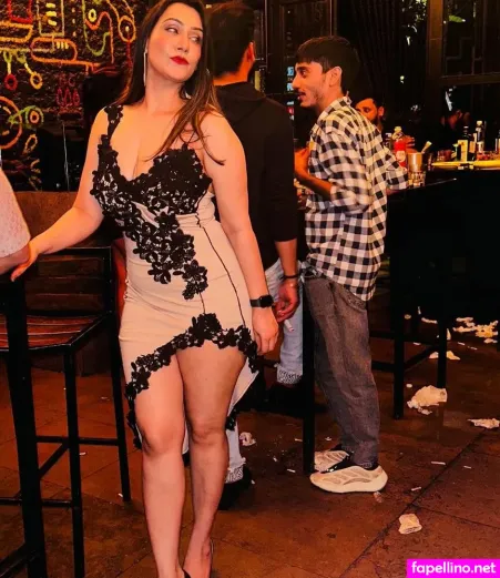 Jiya Popat OnlyFans Thumbnail #ymGgxUSEw7