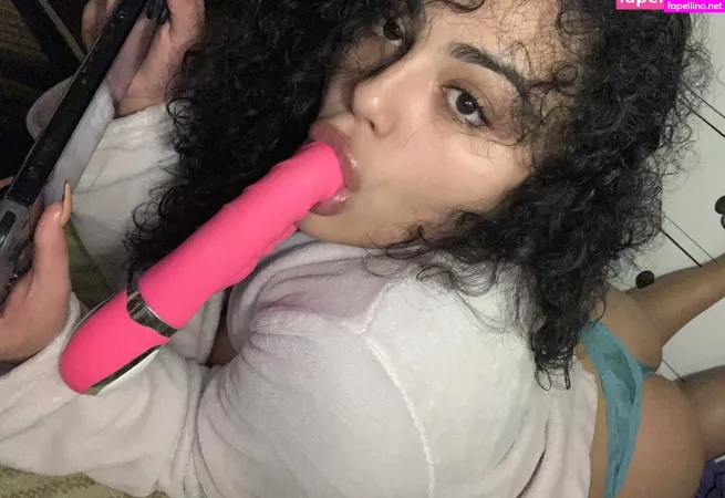 Jizzieebae OnlyFans Thumbnail #Cn3LsilVd1