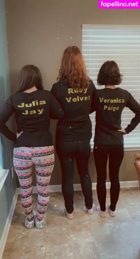 Jjandfriends OnlyFans Thumbnail #rduJ28y0J4