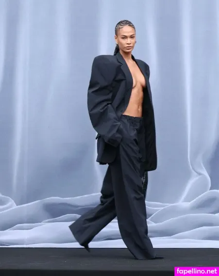 Joan Smalls OnlyFans Thumbnail #C7d3yqAoMW