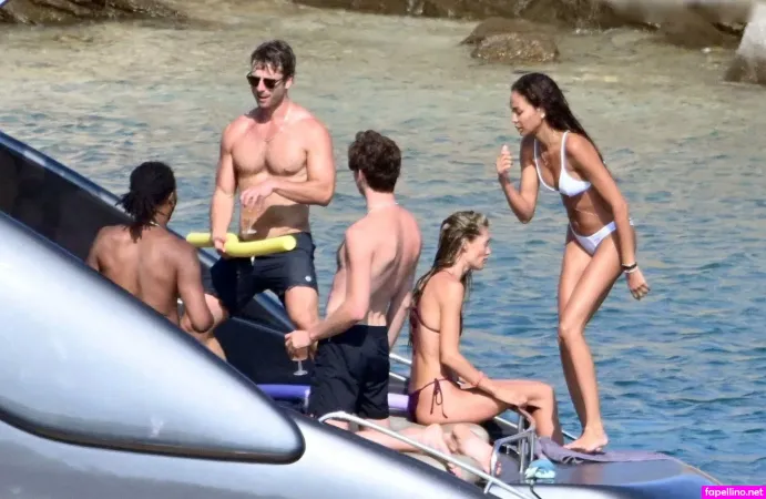 Joan Smalls OnlyFans Thumbnail #QcbSaDBMBx