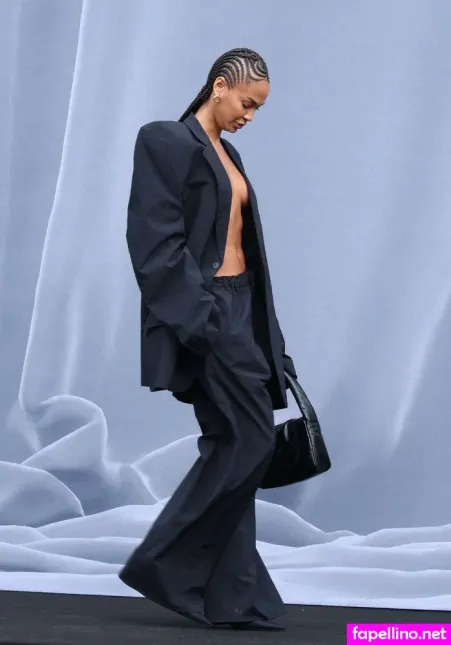 Joan Smalls OnlyFans Thumbnail #U604lhSMo9