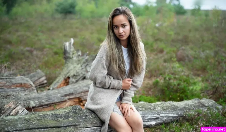 Joana 1994 OnlyFans Thumbnail #6NWDJ9Oo77