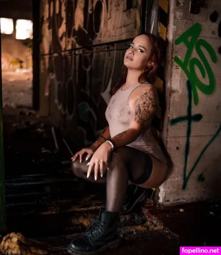 Joana 1994 OnlyFans Thumbnail #B6CTPErTXF