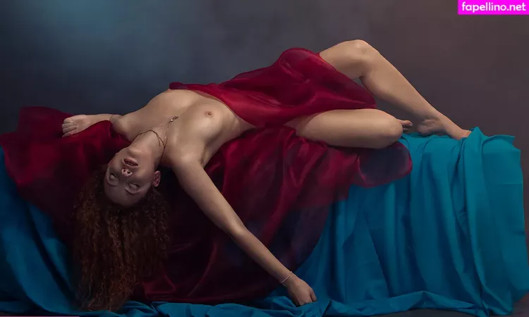 Joana Lapa OnlyFans Thumbnail #0qjB7pUyPG