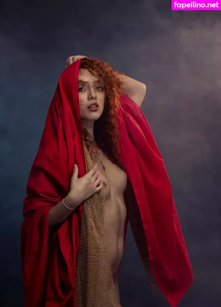 Joana Lapa OnlyFans Thumbnail #o1lEQvGByf
