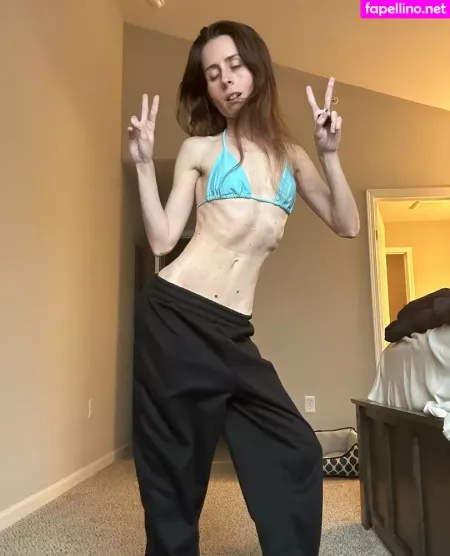 Joana Poppe OnlyFans Thumbnail #vmKIAUXaTB