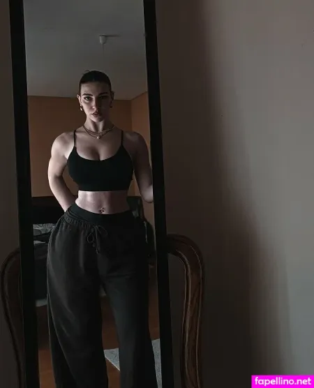 Joanaadiass OnlyFans Thumbnail #IZ9N55OeAp