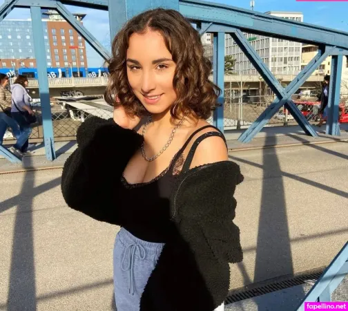 Joanachlips OnlyFans Thumbnail #0Sh3juPThl