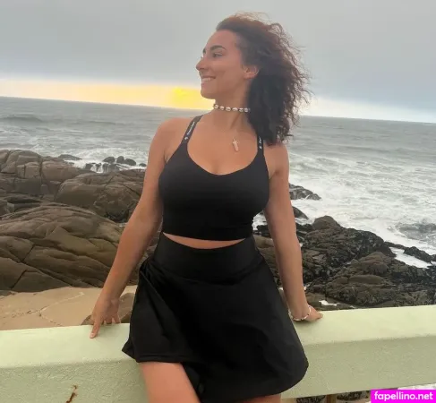 Joanachlips OnlyFans Thumbnail #TRASeG6ed7