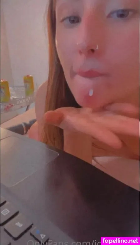 Joanaelaa OnlyFans Thumbnail #yT9C0HVl2r