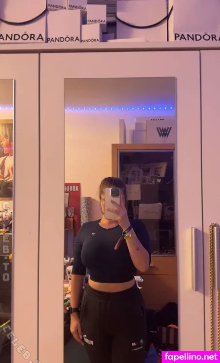 Joanax2003 OnlyFans Thumbnail #9N5HPwHt6s