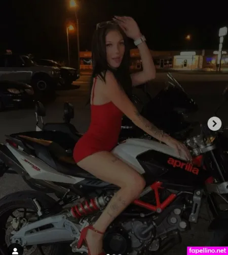 Joanie OnlyFans Thumbnail #i3dv4oQ5HX