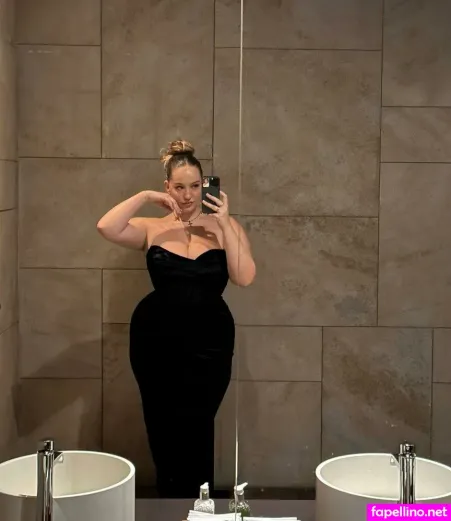 Joann Van Den Herik OnlyFans Thumbnail #ojGcFjEjPV