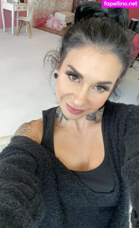 Joanna Angel OnlyFans Thumbnail #D3wXIFeBCU