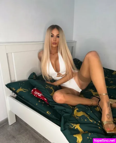 Joanna Assia 1 photo