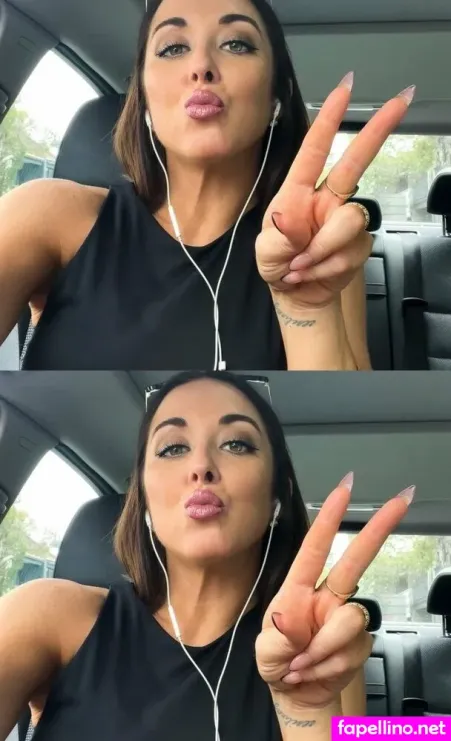 Joanna Grace Healy OnlyFans Thumbnail #1M6OvKjhUu
