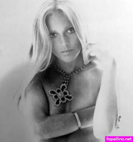 Joanna Pettet OnlyFans Thumbnail #HYIne8jt97