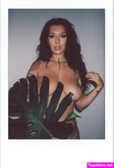 Joanna Sapphire OnlyFans Thumbnail #w3EizVFUt7