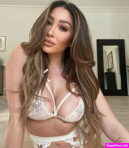 Joanna Zanella Shaub OnlyFans Thumbnail #qvPRf3buHy