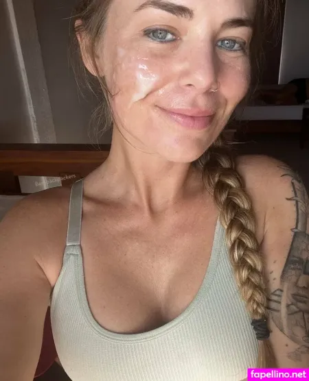 Joannahall OnlyFans Thumbnail #2eRDck7R1v