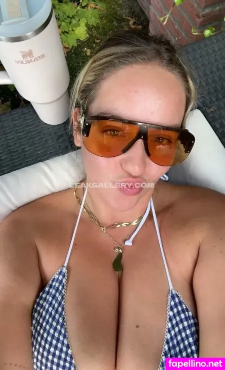 Joannvdherik OnlyFans Thumbnail #9cQSCrrhJi