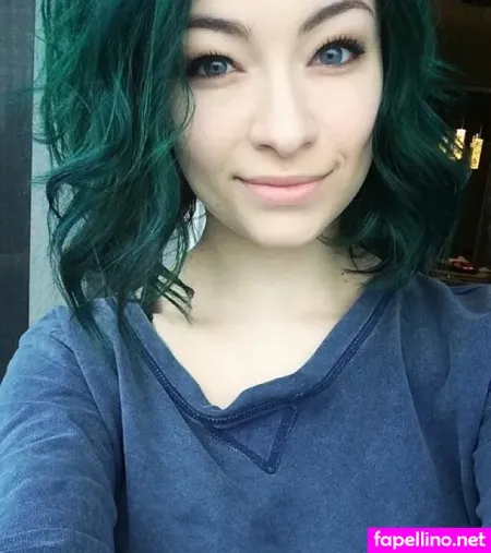 Jodelle Ferland OnlyFans Thumbnail #9Ne89ZmjSZ