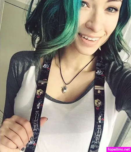 Jodelle Ferland OnlyFans Thumbnail #O37k1dILYX