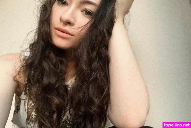Jodelle Ferland OnlyFans Thumbnail #WeZapl2Cbj