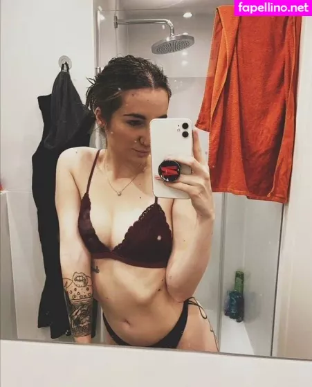 Jodie Calussi OnlyFans Thumbnail #IqLn5gMxyE
