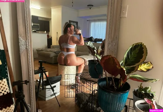 Jodie S Main Profile Photo