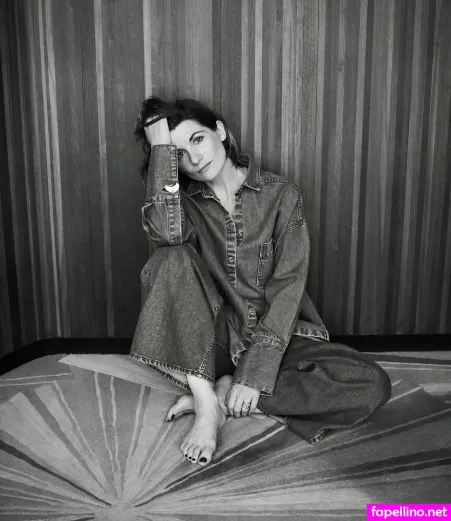 Jodie Whittaker OnlyFans Thumbnail #s9cxTXL5L2