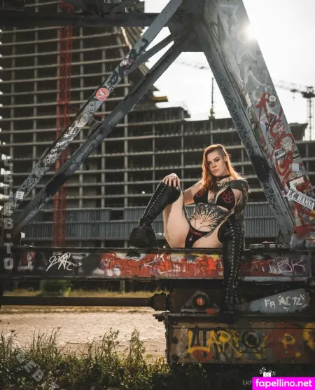 Joeleen 1999 OnlyFans Thumbnail #aLw0K7IzQ3