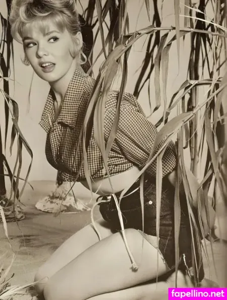 Joey Heatherton OnlyFans Thumbnail #q4wSLtO1pS