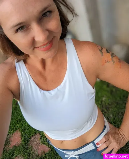 Joey Jane Sinclair OnlyFans Thumbnail #cJcaJQJmg4