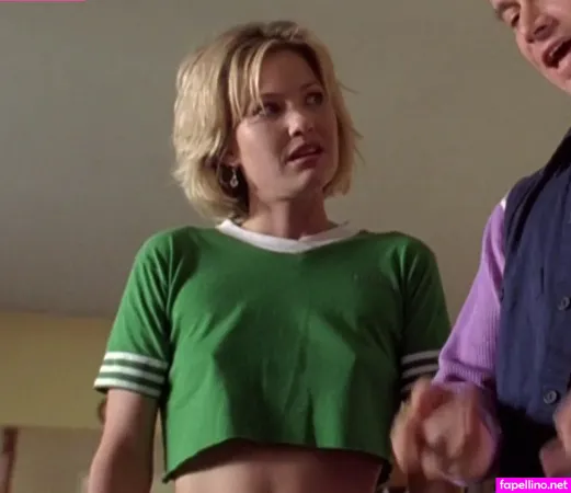 Joey Lauren Adams OnlyFans Thumbnail #omOHgyttyc