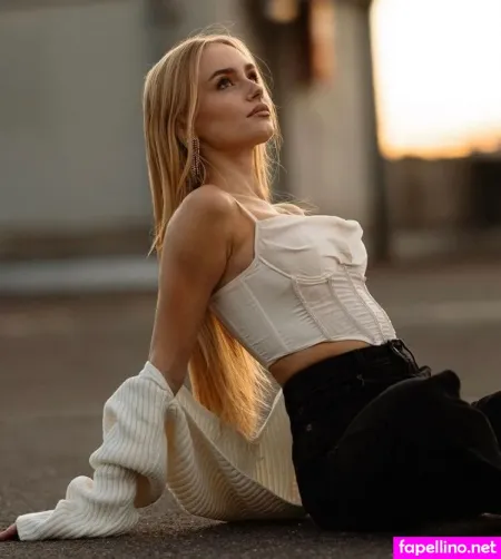 Johanna Rbk OnlyFans Thumbnail #fByo1Lw6yQ