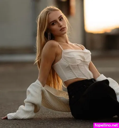 Johanna Rbk OnlyFans Thumbnail #xzNZHB6GlX