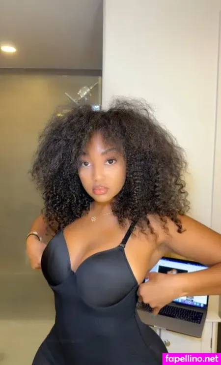 Joia Lexandri OnlyFans Thumbnail #4QykGjlwUq