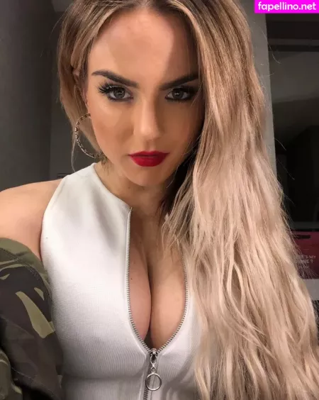 Jojo Levesque OnlyFans Thumbnail #B5wWsq1bda