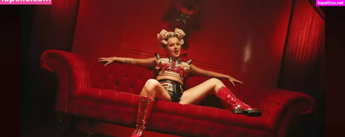 Jojo Siwa OnlyFans Thumbnail #RKrUuKBxEh