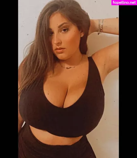 Jolanda Tummolillo OnlyFans Thumbnail #v5SD7Ggg4H